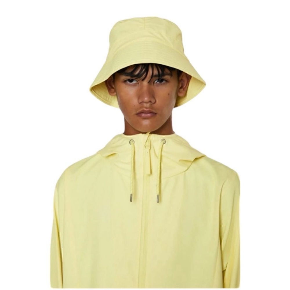 RAINS Waterproof Bucket Hat In Straw Size xs-m nwt